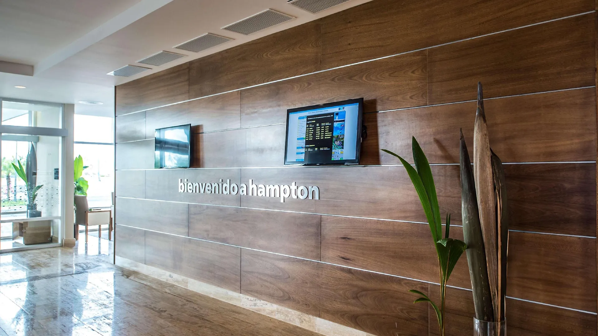 Hampton By Hilton Santo Domingo Airport Hotel Boca Chica